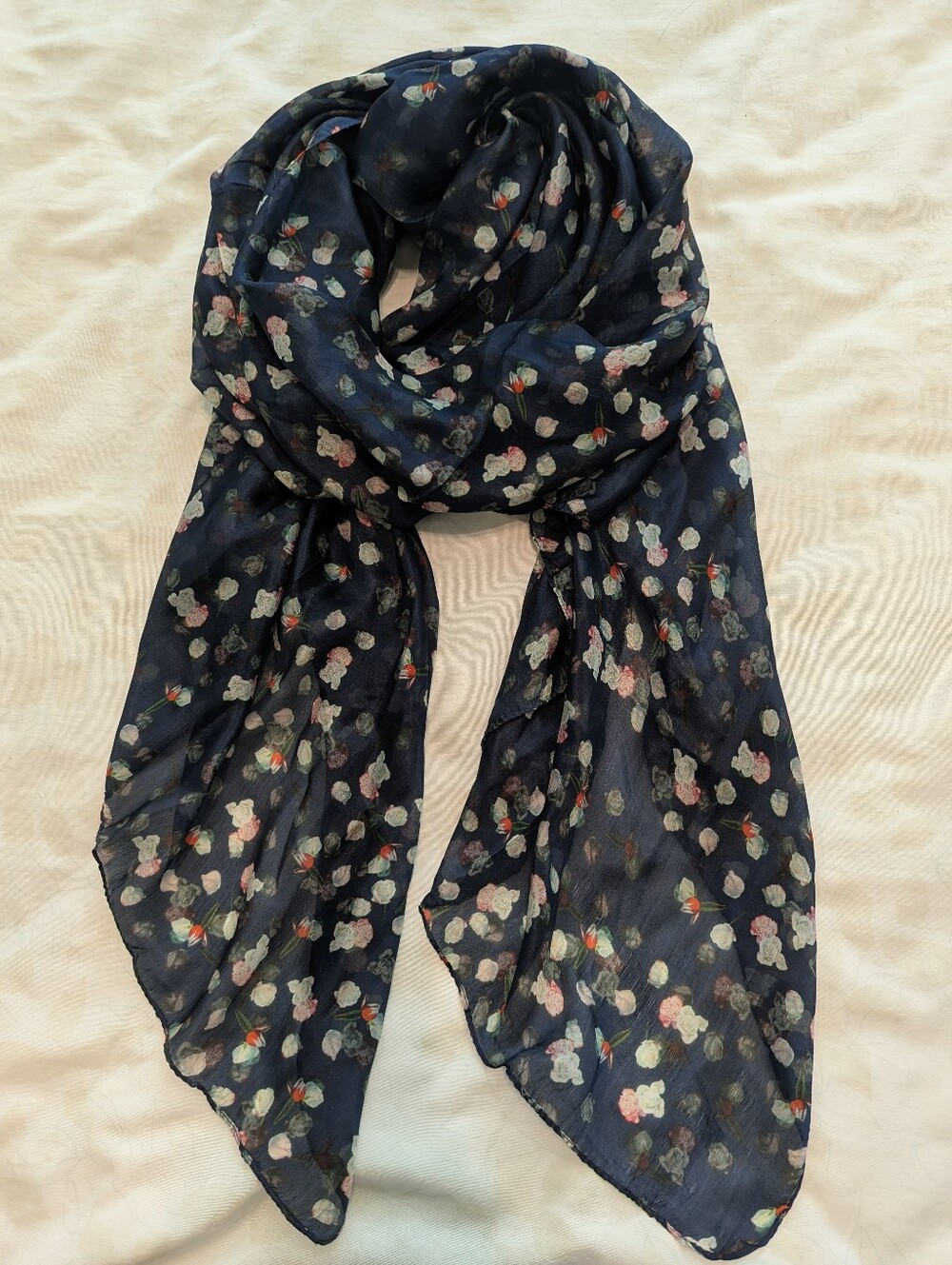 New 100% Silk Large size Navy White Floral Lightweight Scarf